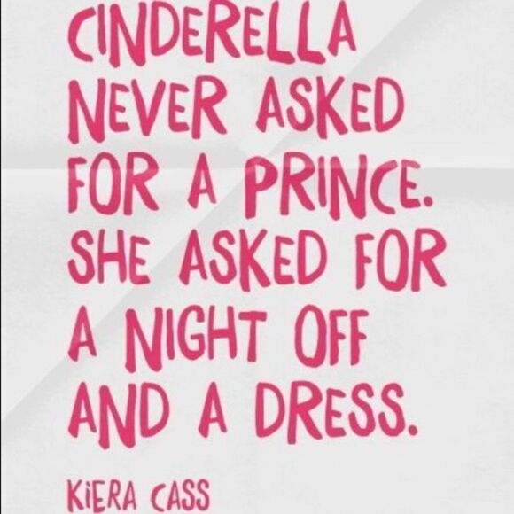 David's Bridal F19946 Petal Bridesmaid Dress - 14 - Picture 16 of 16